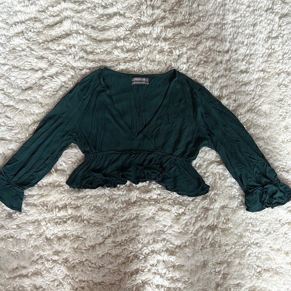 urban outfitters cropped long sleeve